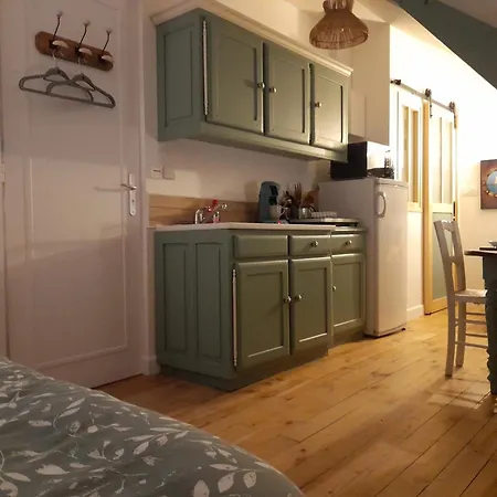 L'albizia A 20m De La 3eme Etage, Renove, 2 Personnes Et Animaux - Wifi 아파트