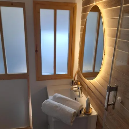 아파트 L'albizia A 20m De La 3eme Etage, Renove, 2 Personnes Et Animaux - Wifi 메르레뱅