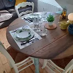 L'albizia A 20m De La 3eme Etage, Renove, 2 Personnes Et Animaux - Wifi * مير-لي-بان